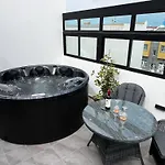 Atlantic 4, Terrace, And Solarium Apartman Cotillo